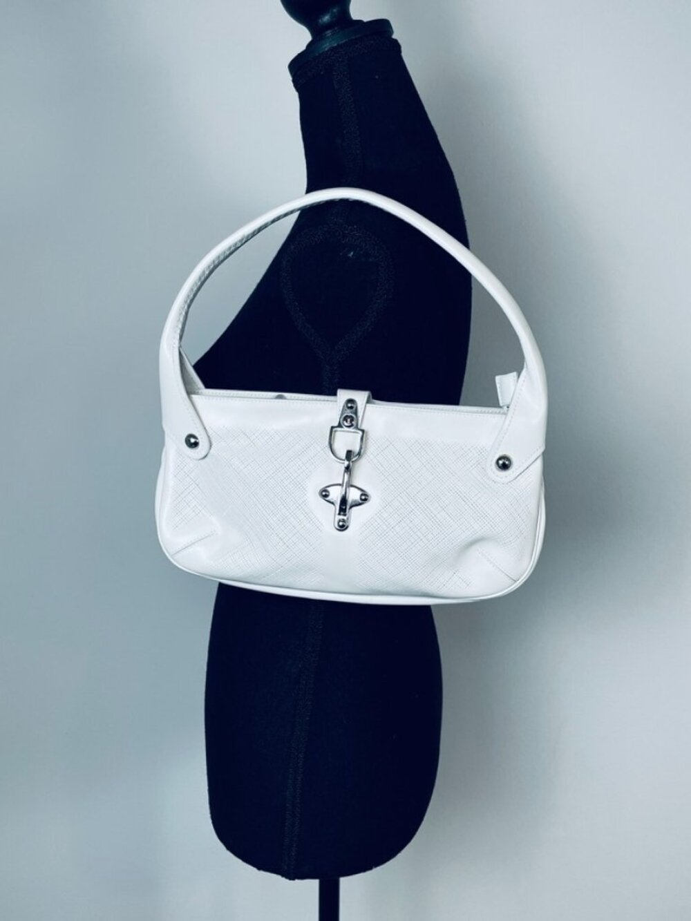 BALLY Vintage white leather baguette shoulder bag